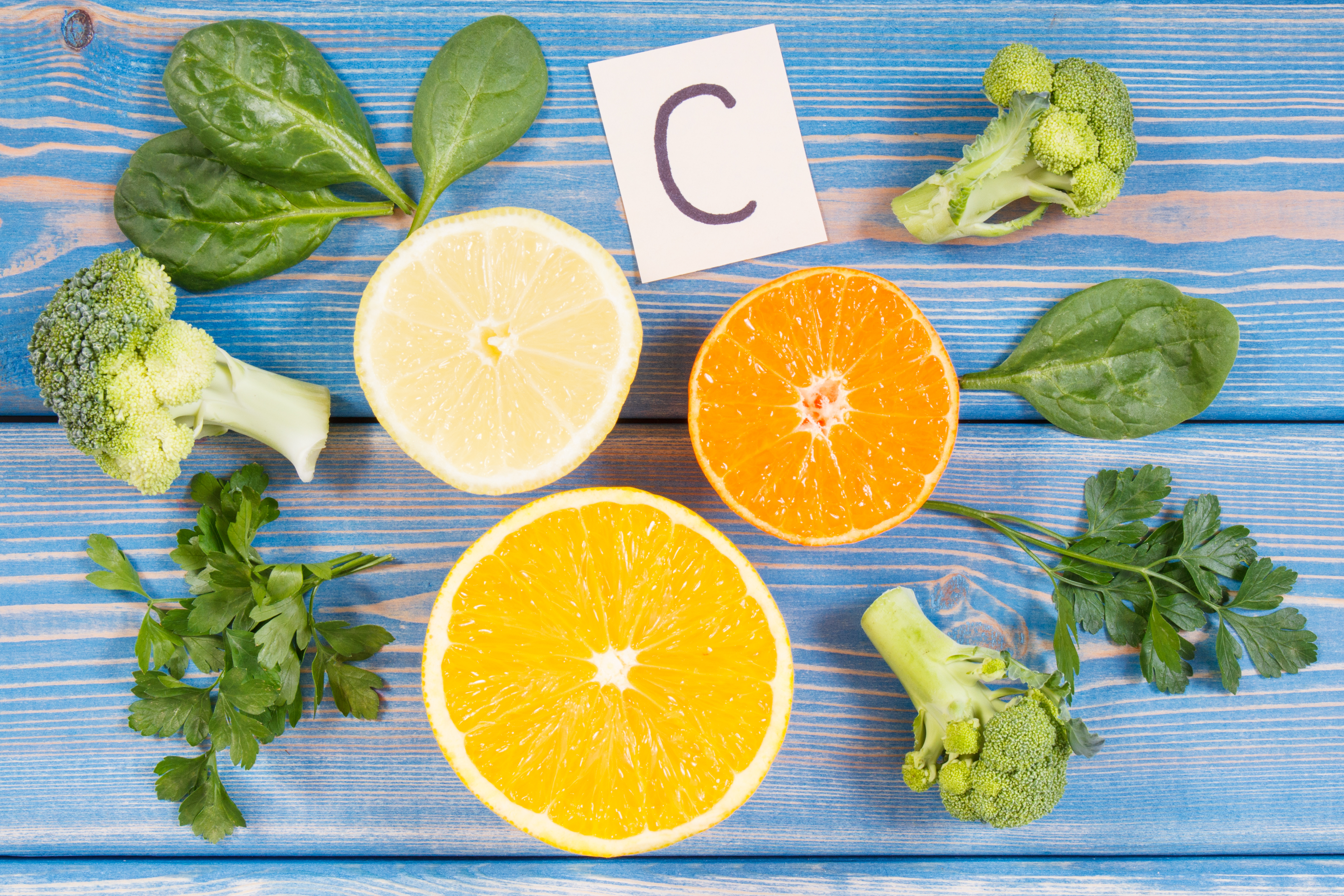 Voće i povrće bogato vitaminom C za zdravlje očiju